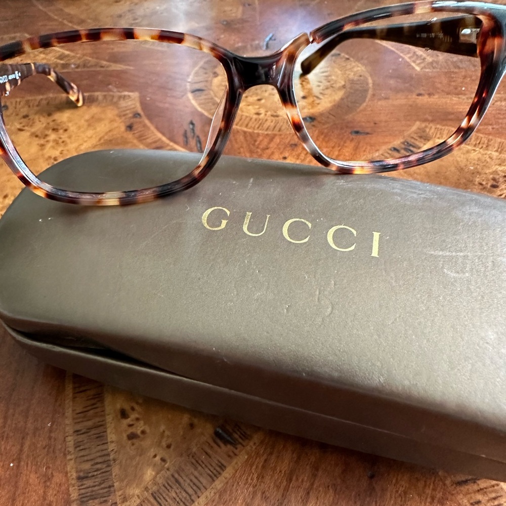 Gucci glasses